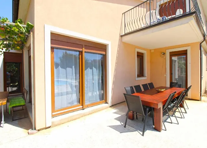 House 2199 *